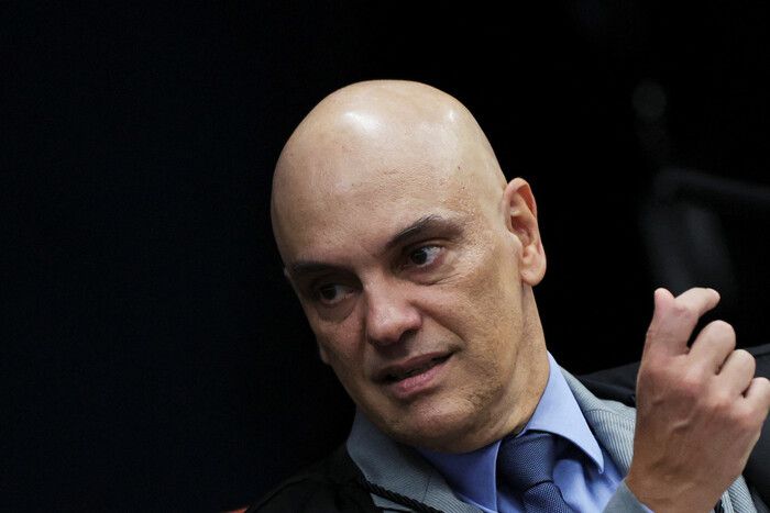 지난 19일 브라질 브라질리아에서 열린 대법원 회의에 참석한 알레샨드리 지모라이스 연방대법관 모습. 로이터연합뉴스