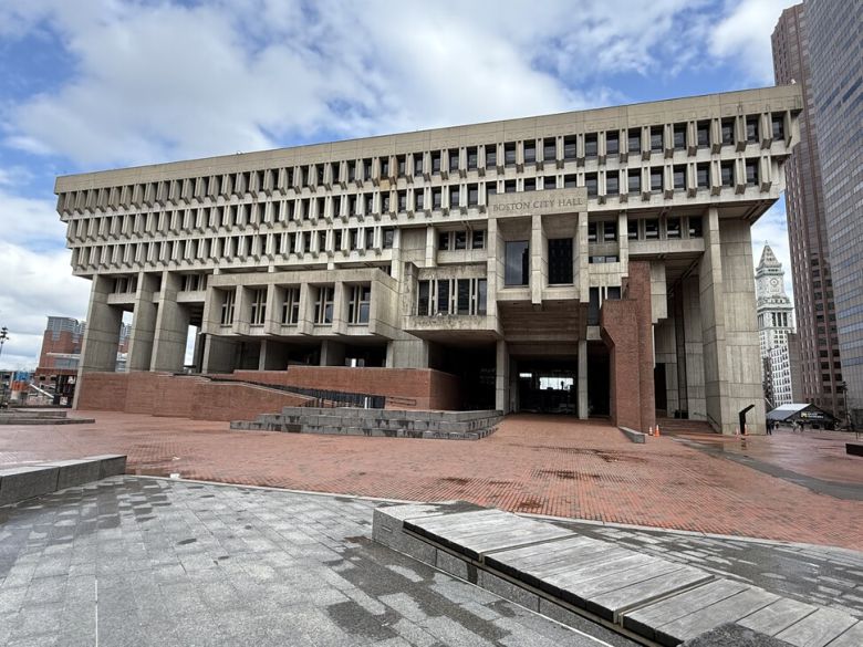 미국의 브루탈리스트 건축의 대표적인 사례로 ‘흉물’이란 비판을 받기도 한 보스턴 시청사. 출처 위키미디어