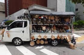 정선애씨가 모는 만물트럭. 본인 제공