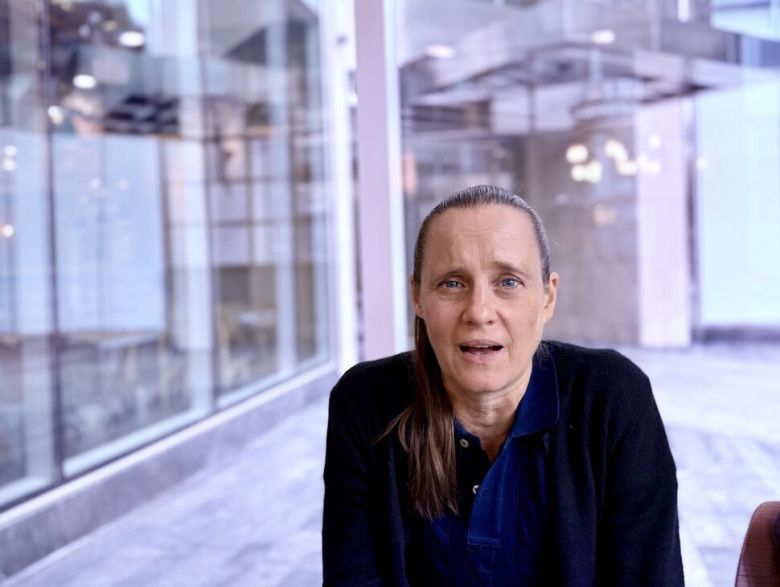 미국 워싱턴 디시(D.C.) 소재 싱크탱크 ‘국방 우선순위’의 제니퍼 캐버너 선임연구원 겸 군사 분석 담당 국장이 15일(현지시각) 한겨레와 만나 미국의 최상위 국방전략문서인 국가방위전략(NDS)에 대해 전망하고 있다. 워싱턴/김원철 기자