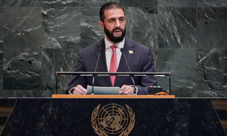 지난달 24일 미국 뉴욕 유엔 총회장에서 연설하는 아흐메드 샤라아 시리아 임시대통령. AP 연합뉴스
