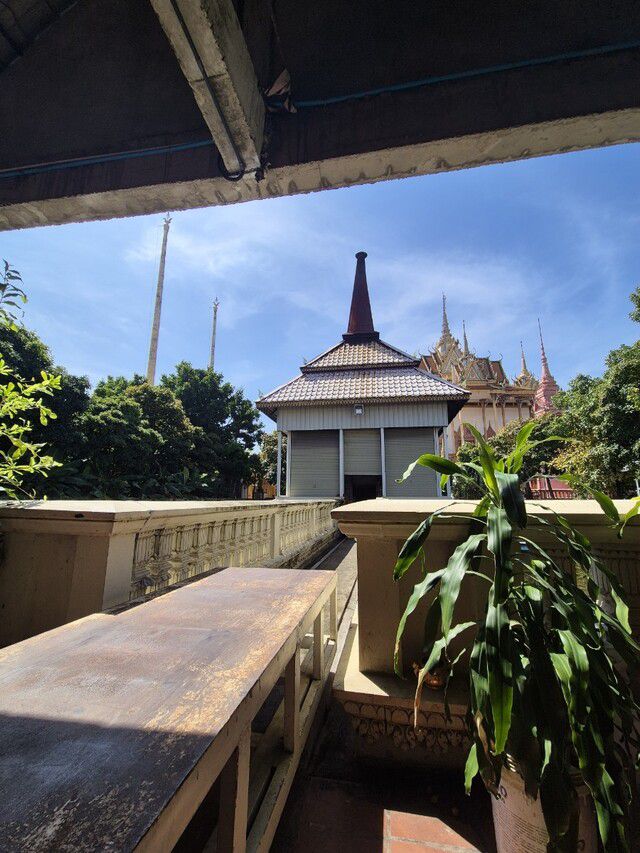 17일 오전 찾은 캄보디아 프놈펜 턱틀라 사원 내 화장 시설 모습.