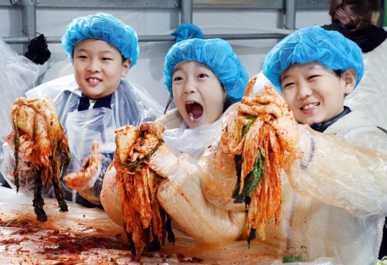 ‘2025 평창고랭지김장축제’가 11월5일부터 17일까지 13일간 강원도 평창군 진부면에서 열린다. 평창고랭지김장축제위원회 제공