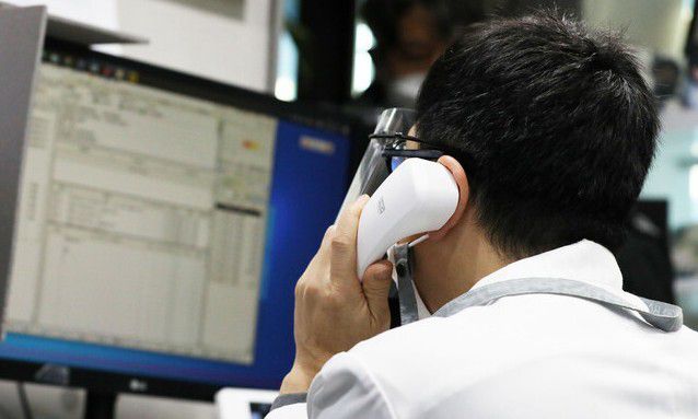 비대면 진료는 코로나19 때 한시적으로 허용됐고, 이후 2023년부터 보건복지부 시범사업으로 운영돼왔다. 이를 법제화하는 논의가 11월 중 국회에서 시작될 예정이다. 김혜윤 기자 unique@hani.co.kr