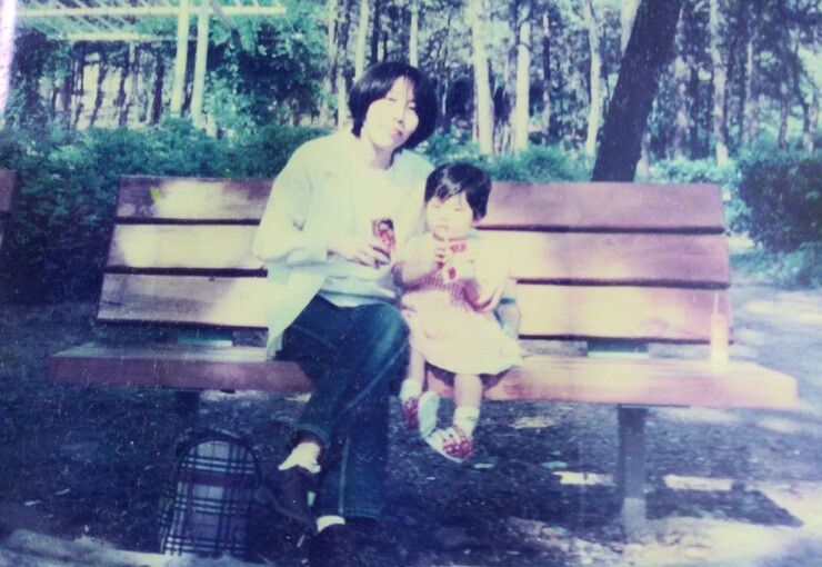 1998년 5월5일 경북대학교 교정에서의 김상숙·나효은씨 모녀. 김상숙 제공