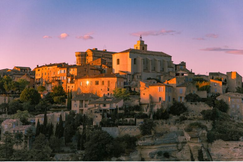 뤼베롱 고르드 들머리에 있는 ‘뷰 포인트’에서 보이는 마을 풍경. 프랑스관광청 제공 ©HOCQUEL A, VPA