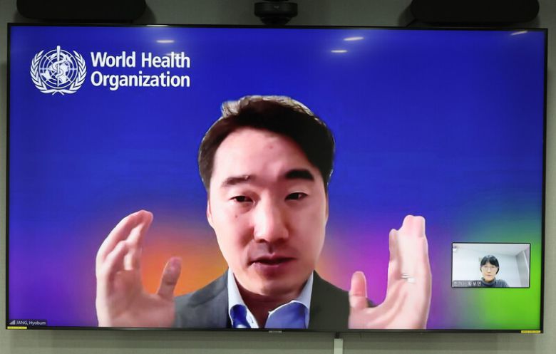 장효범 의무전문관이 지난 19일 오후 서울 마포구 한겨레신문사에서 줌으로 화상인터뷰를 하고 있다. 김혜윤 기자 unique@hani.co.kr