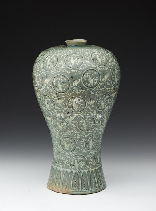 청자상감운학문매병. 간송미술관 누리집