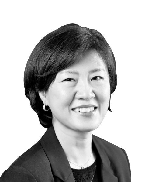 김희경 작가, 전 여성가족부 차관