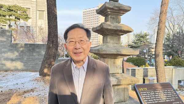 심경호 교수. 강성만 선임기자