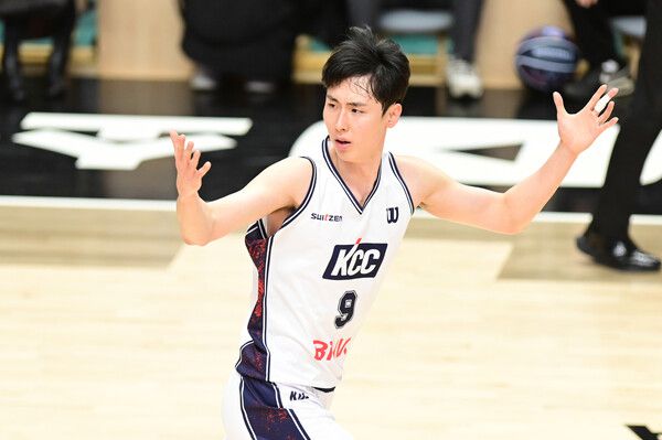 부산 케이씨씨(KCC) 송교창. 프로농구연맹 제공