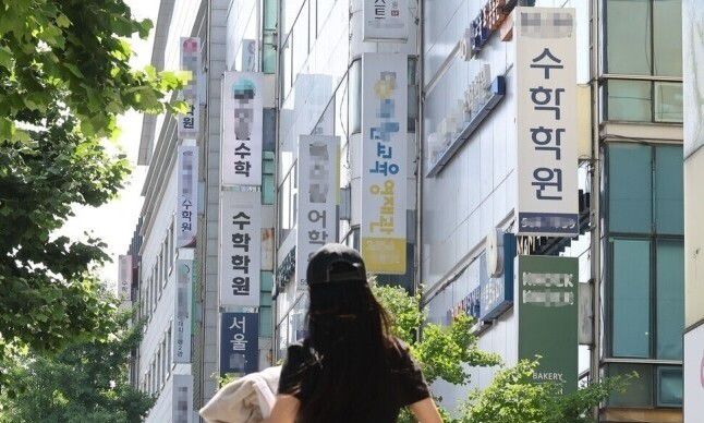 서울 강남구 대치동 학원가 모습. 백소아 기자 thanks@hani.co.kr