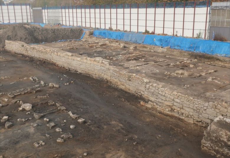 2022~2023년 서울 세운4지구 나 영역에서 사전 발굴조사로 드러난 조선시대 배수로의 자취. 국가유산청 제공