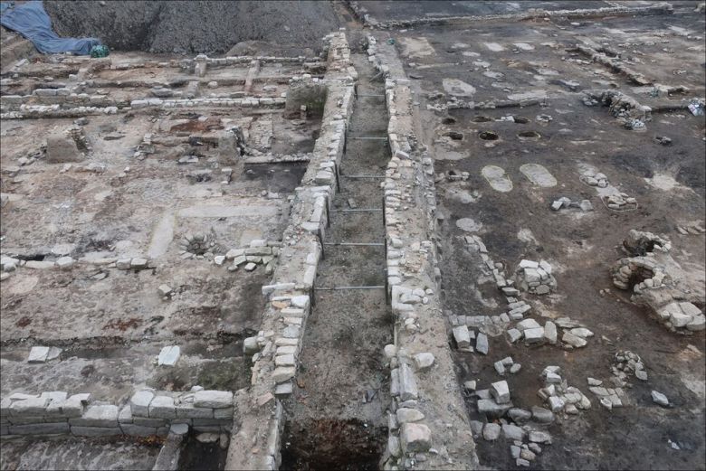 2022~2023년 서울 세운4지구 가 영역에서 사전 발굴조사로 드러난 조선시대 배수로 유적의 일부분. 국가유산청 제공