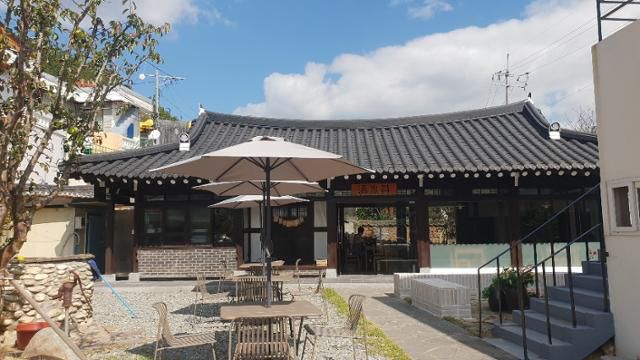 청수골 주민들이 만든 마을 식당 '청수정'