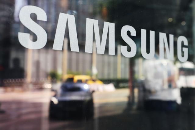 이재용 삼성전자 부회장이 13일 가석방으로 수형 생활에서 풀려난다. 국정농단 사건 파기 환송심에서 실형을 선고받고 1월 18일 법정 구속된 지 207일 만이다. 사진은 10일 오전 서울 서초구 삼성전자 사옥. 연합뉴스