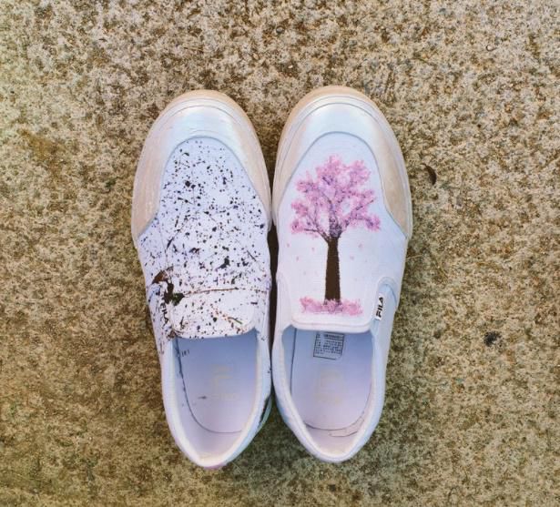 지민이 올린 신발 사진이 화제를 모았다. 방탄소년단 공식 SNS 제공