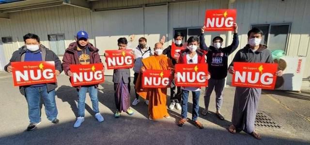 지난 1일 한국에 거주하는 미얀마인 승려와 미얀마인들이 대전에서 쿠데타 군부 타도와 문민정부를 지지하는 팻말을 들고 시위를 진행하고 있다. 현지 사회관계망서비스(SNS) 캡처