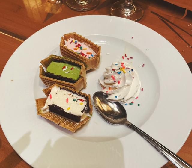 '카페 인 더 시티' 코스 요리의 마지막, 디저트는 쌀과자 아이스크림 샌드였다. 라스베이거스=홍혜민 기자