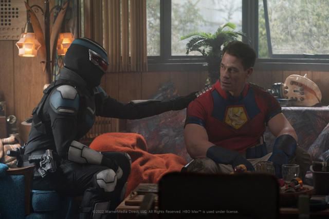 피스메이커는 동료들과 갈등하고 우정을 나누면서 외계 생명체의 지구 침략을 막으려 한다. 웨이브 제공