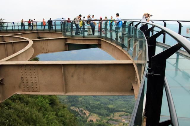 검문관의 유리 관망대. ⓒ최종명