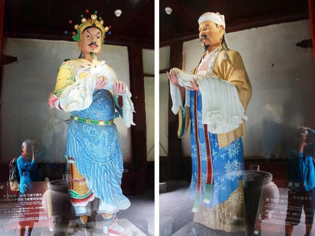 장비 사당인 한환후사 적만루의 뇌동과 오반. ⓒ최종명