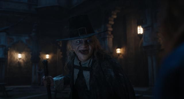 별종들을 말살시키려는 자들은 오래전부터 있었다. '웬즈데이'는 별종을 통해 인종차별과 소수자 문제를 드러낸다. 넷플릭스 제공