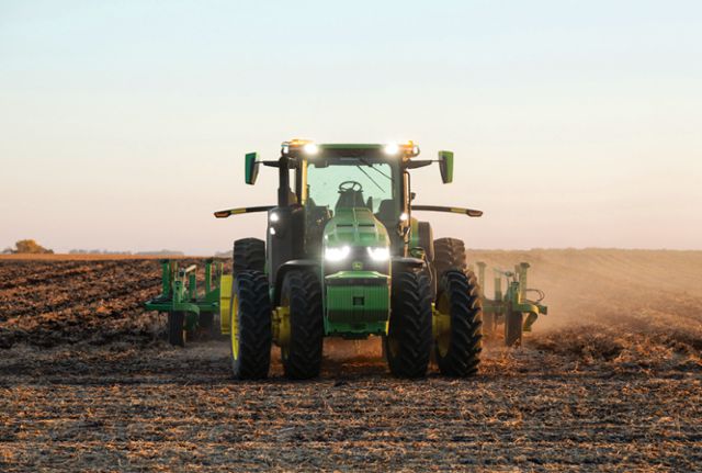 '농업계 테슬라'로 불리는 미국 존디어의 자율주행 트랙터. 존디어 제공