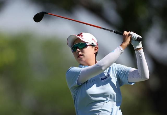 김효주가 지난 4월 16일 미국 하와이 오하우섬 호아칼레이 컨트리클럽에서 열린 LPGA 투어 2023 롯데 챔피언십 파이널라운드에서 5번홀 티샷을 하고 있다. 대홍기획 제공