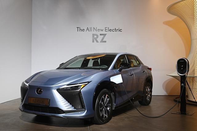 렉서스 RZ 450e