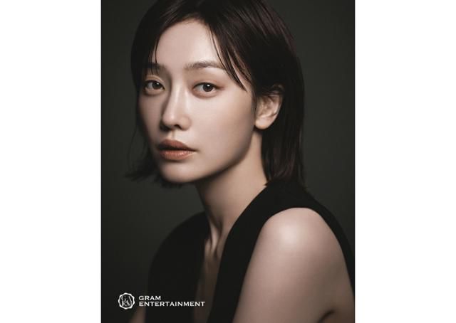 김히어라 측이 학교폭력 의혹 관련 당사자들을 만나 서로를 이해하는 시간을 가졌다고 밝혔다. 그램엔터테인먼트 제공