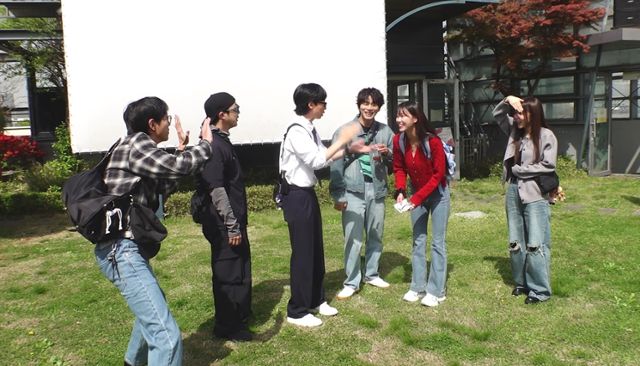 이미주는 '놀면 뭐하니?' 녹화 중 핑크빛 소식이 전해져 멤버들의 뜨거운 관심을 받았다. MBC 제공