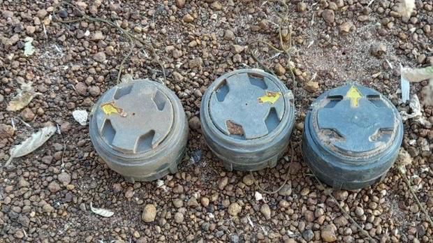 지난달 미얀마 카야주에서 수거된 대인 지뢰. 미얀마 군부는 최근 반군 공세에 밀려 퇴각하는 과정에서 민간인 거주 지역에 지뢰를 매설하고 있다. 주로 밟으면 발목을 앗아가는 M-14, MM2 대인 지뢰다. KTJ서포팅그룹 제공