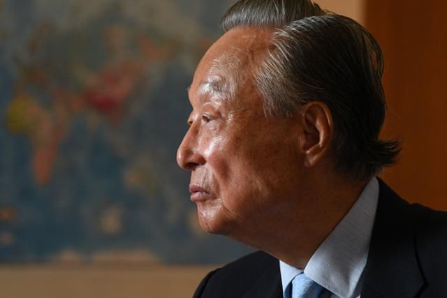 13일 권노갑 김대중재단 이사장이 서울 마포구에 위치한 김대중도서관에서 본보와 인터뷰하고 있다. 임은재 인턴기자