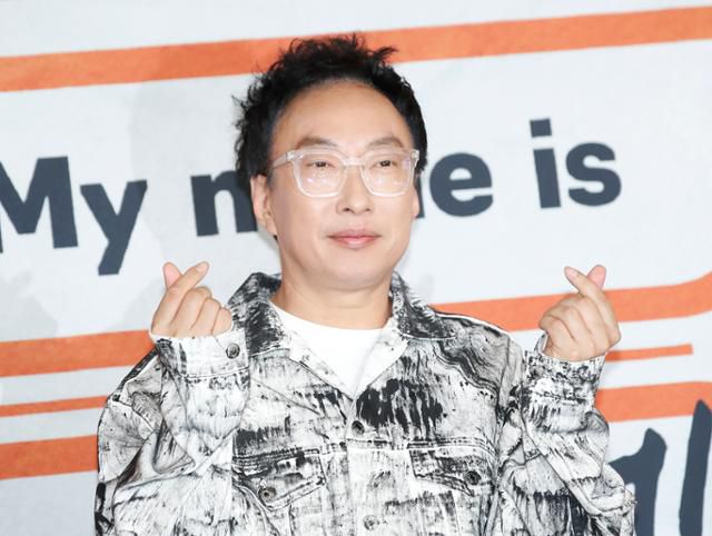 방송인 박명수가 20일 오후 서울 마포구 상암동 스탠포드호텔에서 열린 JTBC 예능프로그램 My name is 가브리엘 제작발표회에서 포즈를 취하고 있다. 뉴스1