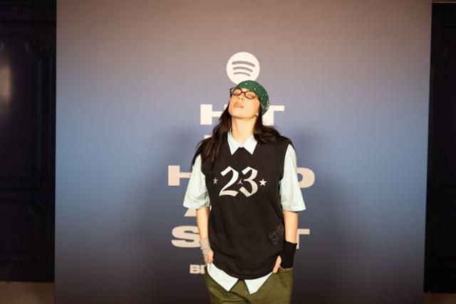 팝스타 빌리 아일리시(Billie Eilish)가 1박 2일의 짧은 내한을 마치고 출국했다. 스포티파이 제공