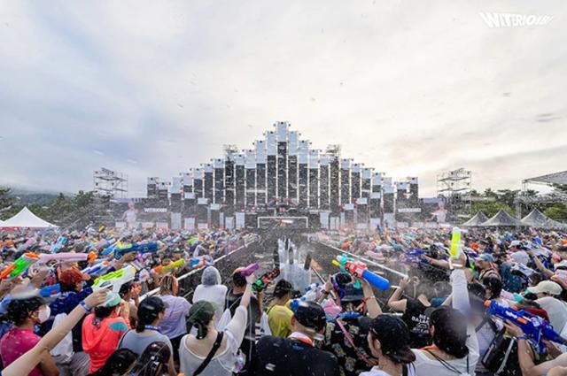 지난해 열린 워터밤 뮤직 페스티벌의 한 장면. 메이드온 제공