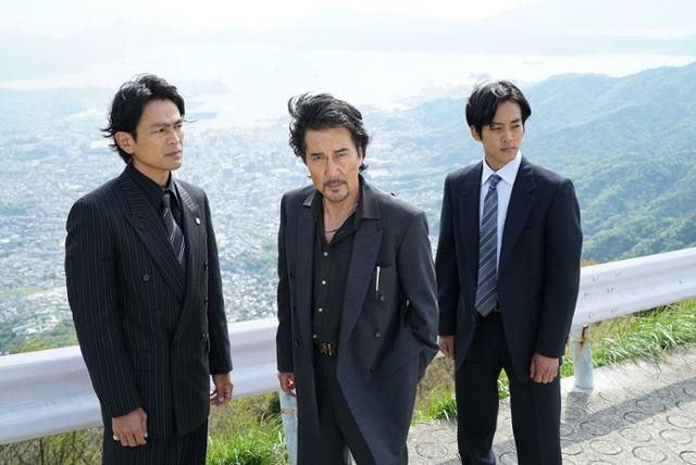 야쿠쇼 고지 주연의 야쿠자 영화 '고독한 늑대의 피'.