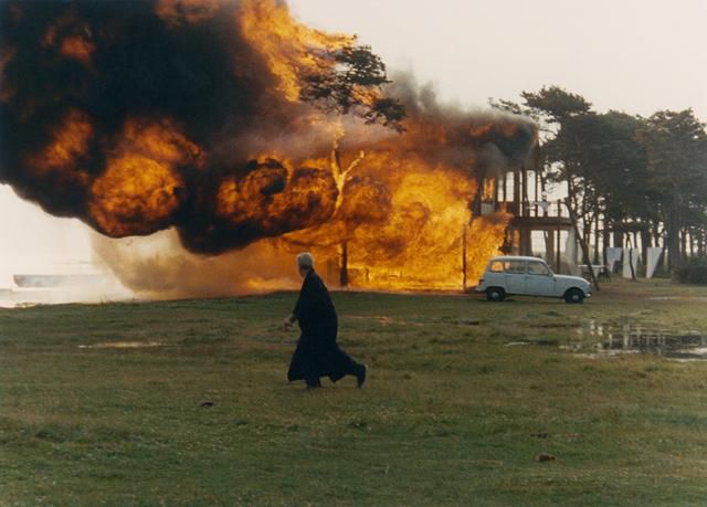 영화 '희생'의 마지막 장면은 6분 25초 동안 이어지는 롱테이크로 유명하다. 엣나인필름 제공