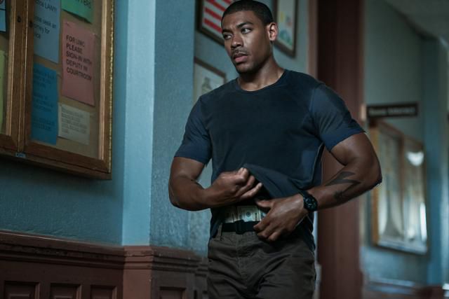 테리는 해병대에서 특수기술을 가르쳤다. 그는 상대가 무서워서라기보다 자신의 기술이 상대에게 큰 위해를 끼칠까 봐 자제하는 경향이 있다. 넷플릭스 제공