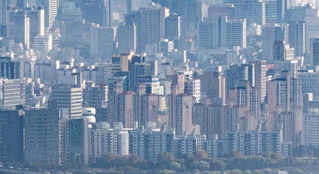 8일 서울 강남구·서초구 아파트 단지의 모습. 뉴스1