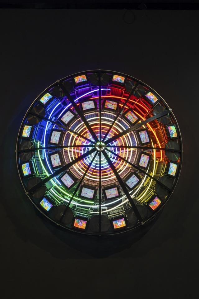 백남준의 '천왕성'. 백남준아트센터 제공