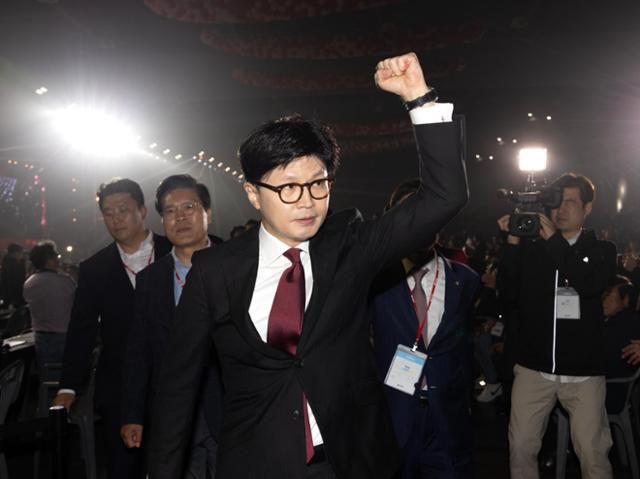 한동훈 국민의힘 대선 경선 후보가 3일 경기 고양시 킨텍스에서 열린 21대 대통령선거 후보자 선출을 위한 제5차 전당대회에 참석하고 있다. 고양=하상윤 기자