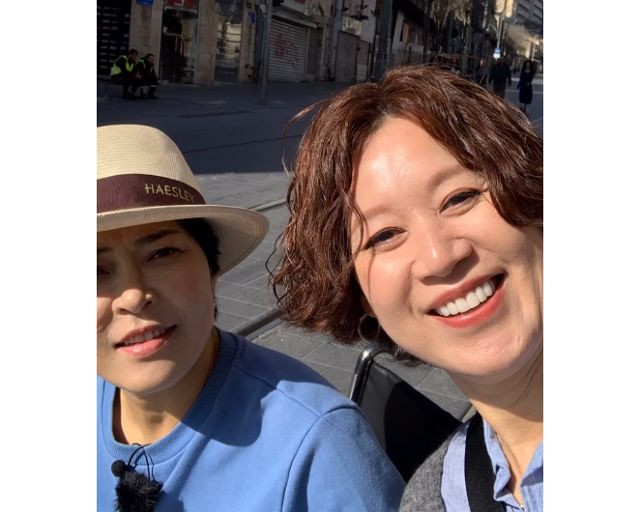 조혜련(왼쪽)과 박미선이 훈훈한 애정을 드러냈다. 박미선 SNS