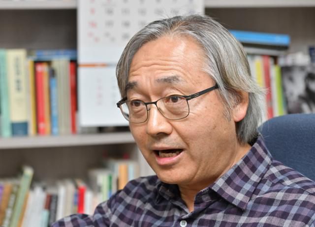 3월 11일 서울 성동구 한양대학교 제2법학관에서 박찬운 한양대 로스쿨 교수가 본보 인터뷰에 응하고 있다. 한국일보 자료사진