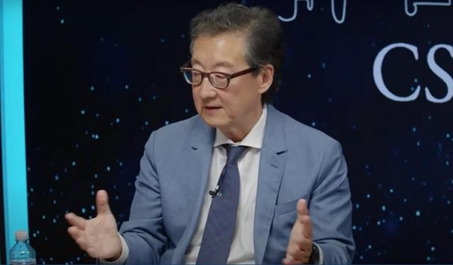 빅터 차 미국 전략국제문제연구소(CSIS) 한국 석좌가 지난달 30일 ‘이란에 대한 미국의 공습이 북한·중국·러시아에 미친 영향’을 주제로 CSIS가 주최하고 온라인으로 중계된 세미나에서 발언하고 있다. CSIS 유튜브 영상 화면 캡처
