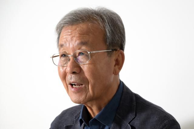 원혜영 웰다잉문화운동 대표가 서울 중구 사무실에서 본보와 인터뷰하고 있다. 강예진 기자