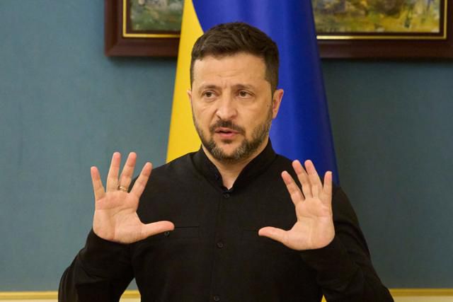 볼로디미르 젤렌스키 우크라이나 대통령이 5월 19일 키이우에서 기자회견하고 있다. 키이우=AP 뉴시스