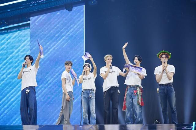 라이즈는 6일 오후 서울 송파구 올림픽공원 KSPO DOME(구 체조경기장)에서 첫 단독 콘서트 '라이징 라우드(RIIZING LOUD)' 3일 차 공연을 개최했다. SM엔터테인먼트 제공