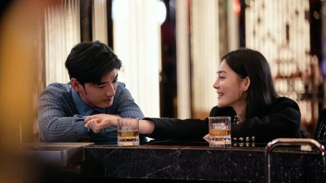 최근 중국에서 '성차별 논란'을 일으킨 '꽃뱀 게임' 속 한 장면. BBC 캡처